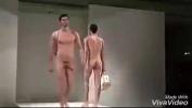 Video sex Desfile de bolsas com homens pelados high speed