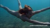 Video sex hot Julia is swimming underwater nude in the sea online