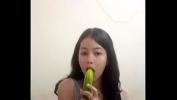 Video porn new Bidan di bali masturbasi pake timun high speed