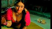 Free download video sex new Kareena Kapoor big juicy boobs pressed HD online