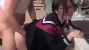 Watch video sex Colegiala Asiatica es follada en la cocina mientras su papa la observa of free