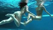 Video sex hot Jessica and Lindsay swim naked in the pool HD in TubeXxvideo.Com