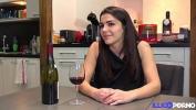 Video sex 2022 Valentina Nappi comma italienne sexy comma voit defiler les bites fran ccedil aises Mp4 - TubeXxvideo.Com